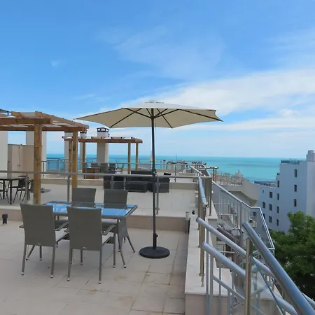 виста клиф - Byala Vista Cliff 公寓式酒店 比亚拉
