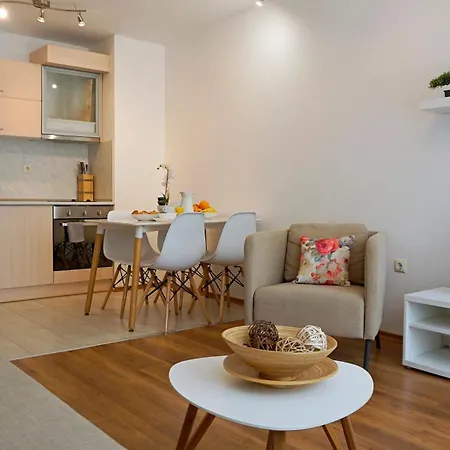 Apartmanhotel виста клиф - Byala Vista Cliff 4*